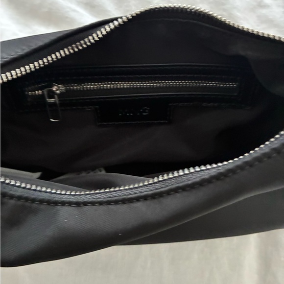 Small Mango Shoulder Bag - Picture 5 of 7